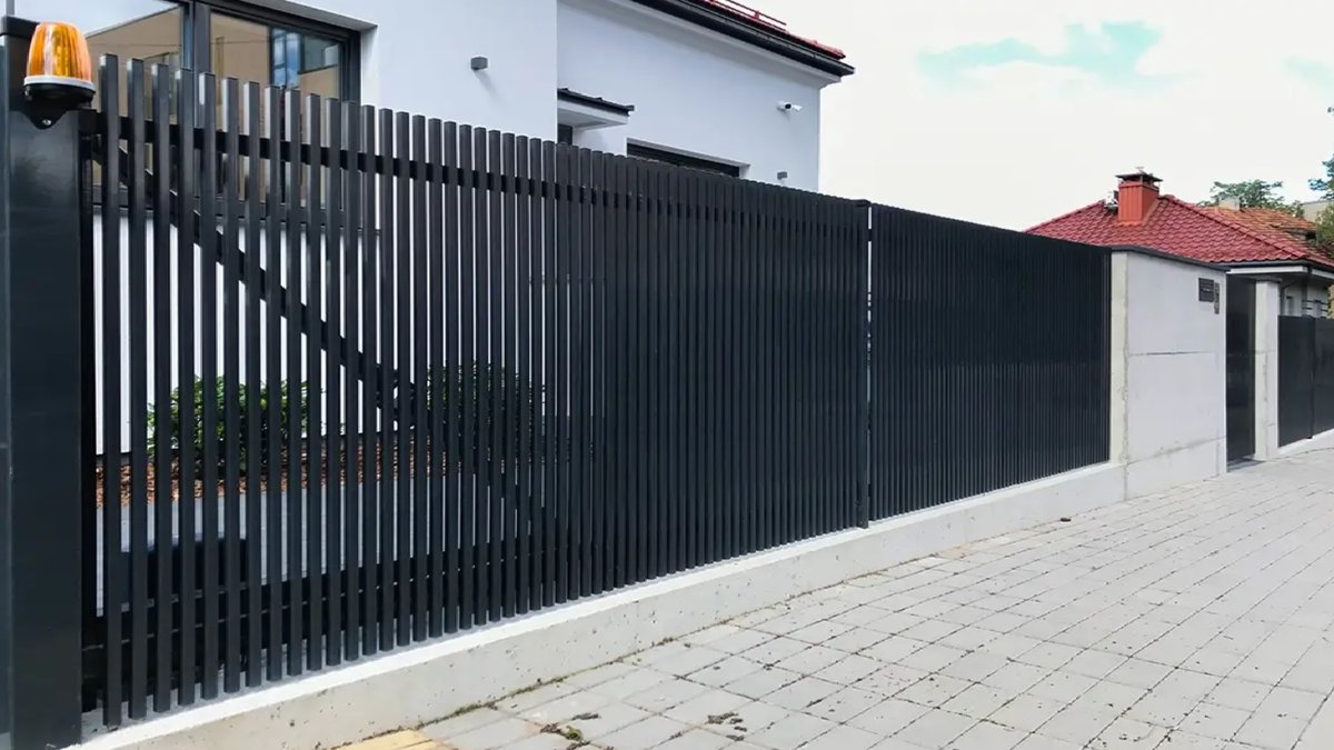 2x2 tvora nuotrauka